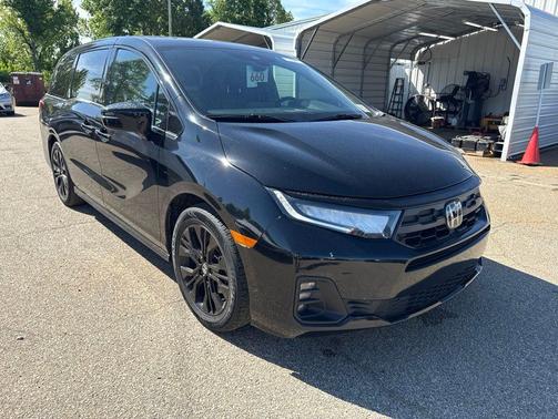 Crystal Black Pearl 2025 Honda Odyssey Sport-L