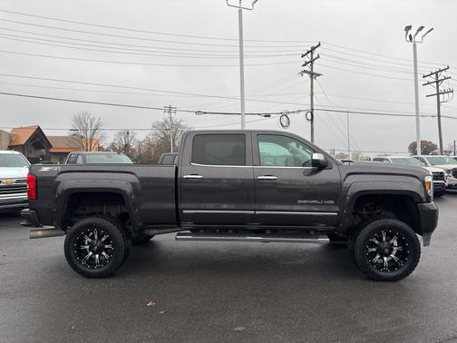 2015 GMC Sierra 2500 Denali