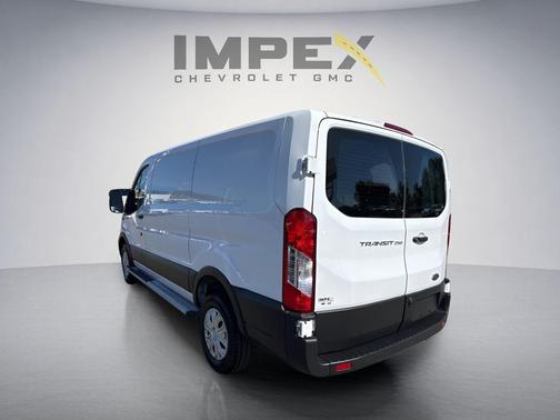 Oxford White 2023 Ford Transit-250 Base