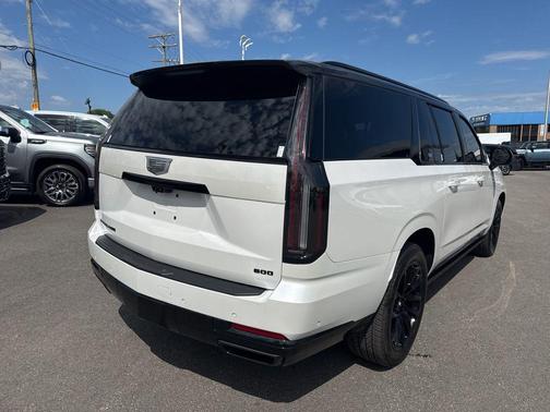 Crystal White Tricoat 2025 Cadillac Escalade ESV Sport Platinum