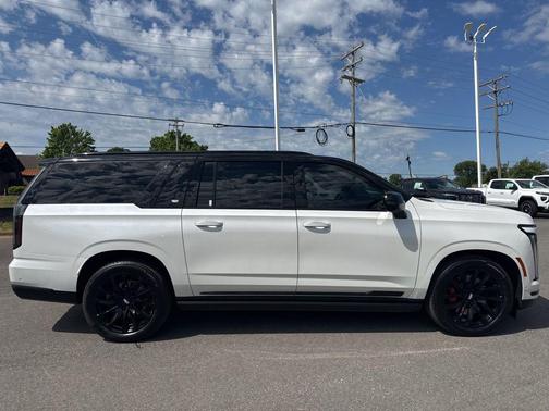 Crystal White Tricoat 2025 Cadillac Escalade ESV Sport Platinum