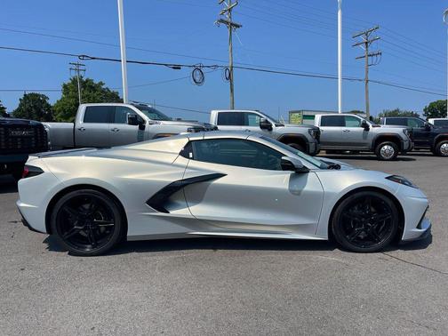 2022 Chevrolet Corvette Stingray w/2LT