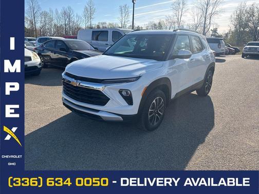 Summit White 2025 Chevrolet Trailblazer LT