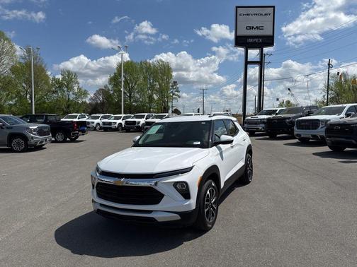 Summit White 2025 Chevrolet Trailblazer LT