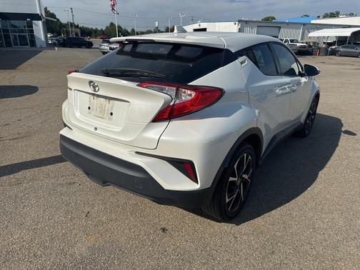 2021 Toyota C-HR LE