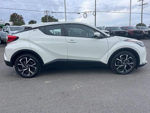 2021 Toyota C-HR LE