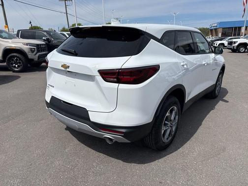 Summit White 2026 Chevrolet Blazer 2LT