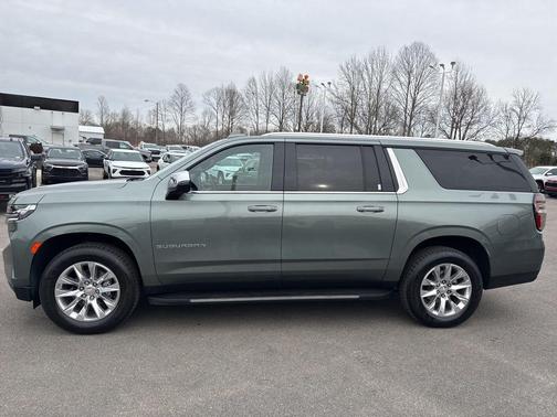 2023 Chevrolet Suburban Premier