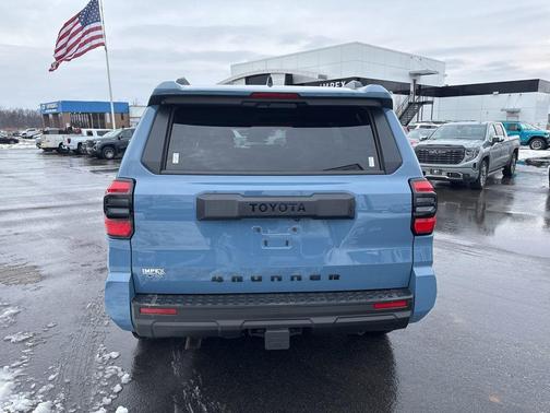 2025 Toyota 4Runner SR5