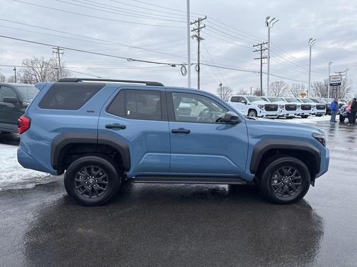 2025 Toyota 4Runner SR5