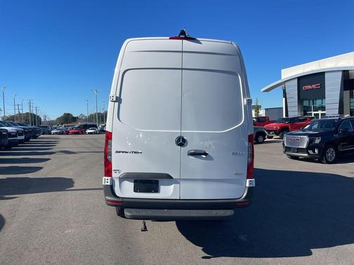 2025 Mercedes-Benz Sprinter 2500 High Roof