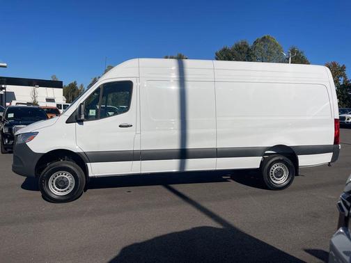 2025 Mercedes-Benz Sprinter 2500 High Roof