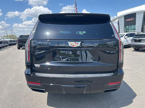 2025 Cadillac Escalade Sport