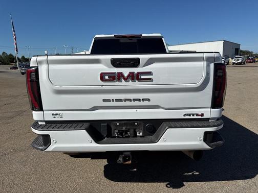 2024 GMC Sierra 2500 AT4