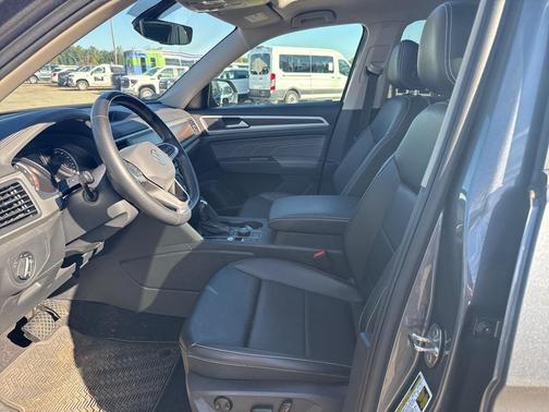 2021 Volkswagen Atlas 3.6L SE w/Technology