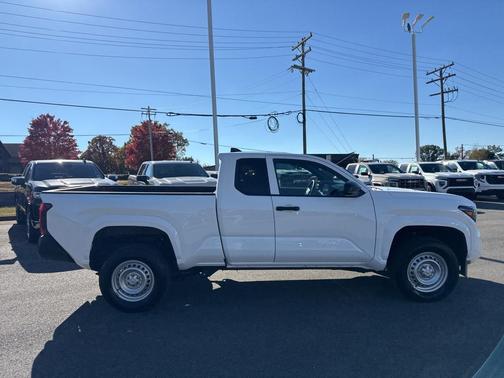 2025 Toyota Tacoma SR