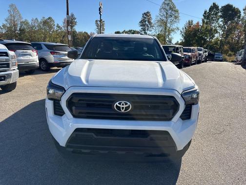 2025 Toyota Tacoma SR