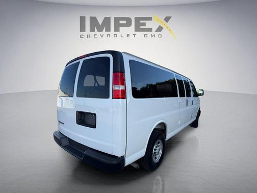 Summit White 2021 Chevrolet Express 2500 LT