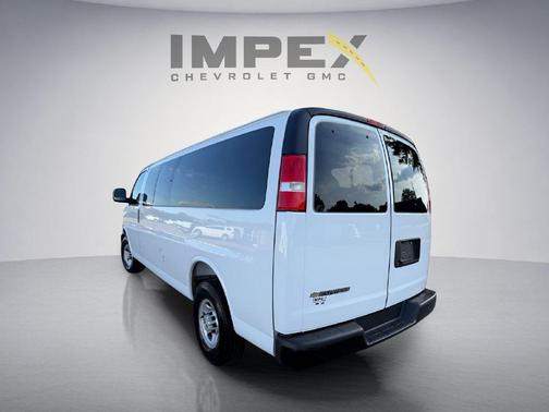 Summit White 2021 Chevrolet Express 2500 LT