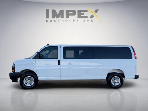 Summit White 2021 Chevrolet Express 2500 LT