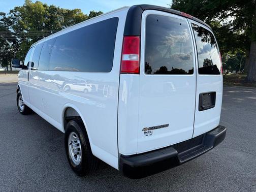 Summit White 2021 Chevrolet Express 2500 LT