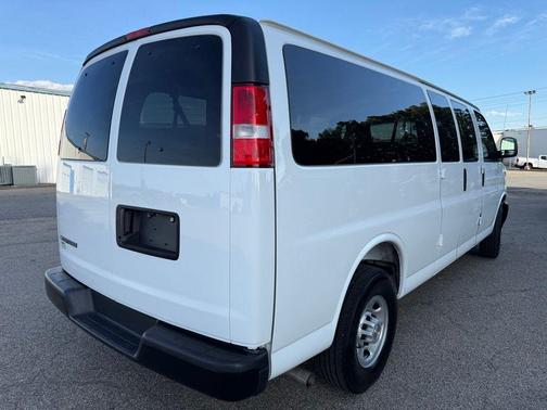 Summit White 2021 Chevrolet Express 2500 LT