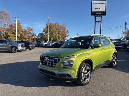 Green Apple 2024 Hyundai VENUE SEL