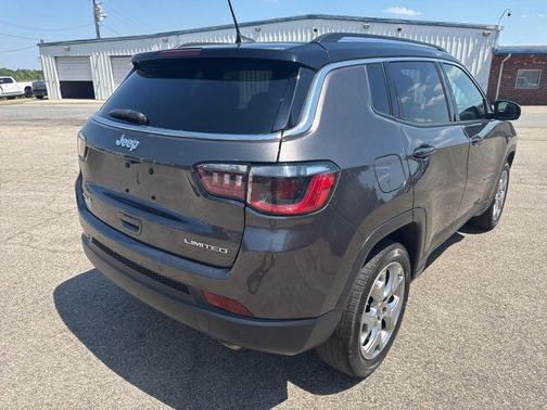 Granite Crystal Metallic Clearcoat 2022 Jeep Compass Limited