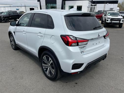 2023 Mitsubishi Outlander Sport 2.0 ES
