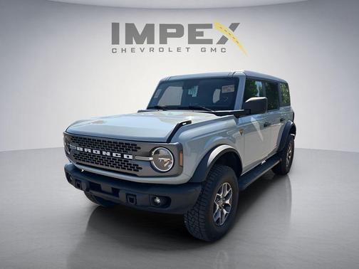 Gray 2023 Ford Bronco Base