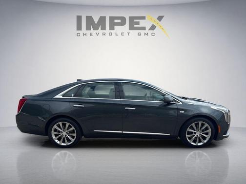 Gray 2018 Cadillac XTS Base