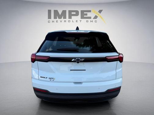 Summit White 2027 Chevrolet Bolt LT FWD
