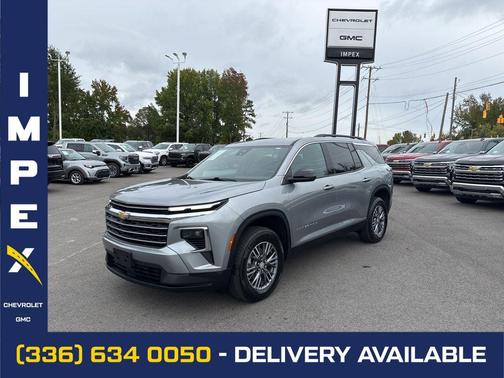 2025 Chevrolet Traverse LT