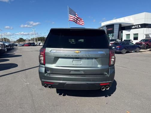2023 Chevrolet Suburban 4WD High Country