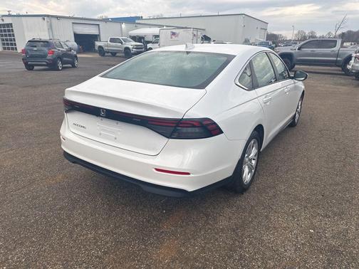 2024 Honda Accord LX 1.5T