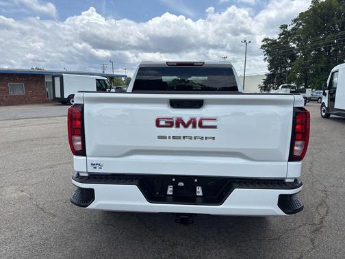 Summit White 2024 GMC Sierra 1500 Pro