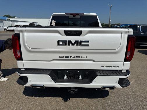 White 2024 GMC Sierra 1500 Denali