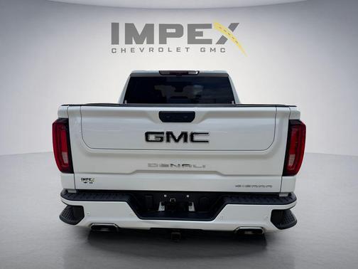 White 2024 GMC Sierra 1500 Denali