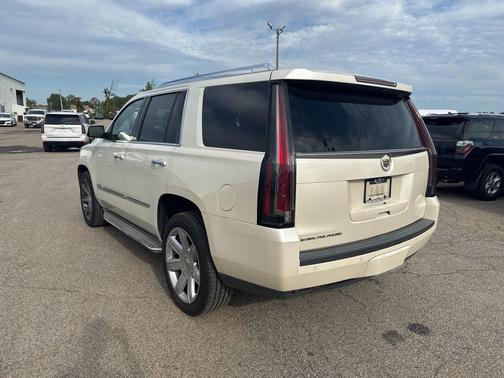 2015 Cadillac Escalade Luxury