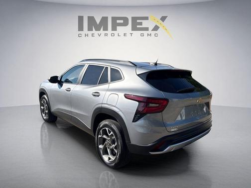 Gray 2025 Chevrolet Trax LT