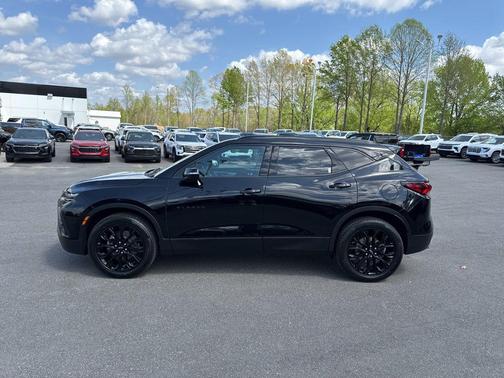 Black 2022 Chevrolet Blazer 2LT