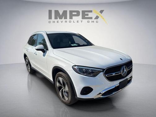 White 2023 Mercedes-Benz GLC 300 Base