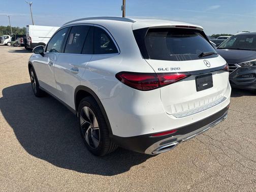 White 2023 Mercedes-Benz GLC 300 Base
