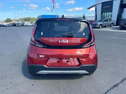 2024 Kia Soul LX