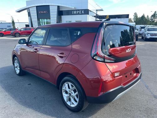 2024 Kia Soul LX