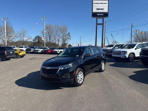Mosaic Black Metallic 2024 Chevrolet Equinox LS