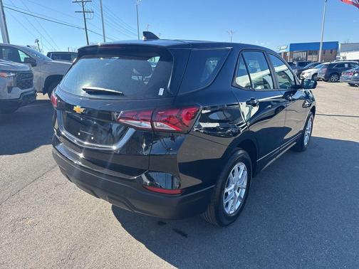 2024 Chevrolet Equinox LS