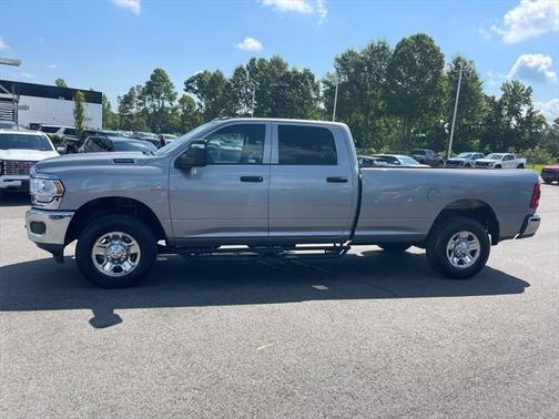 2024 RAM 3500 Tradesman Crew Cab 4x4 8' Box