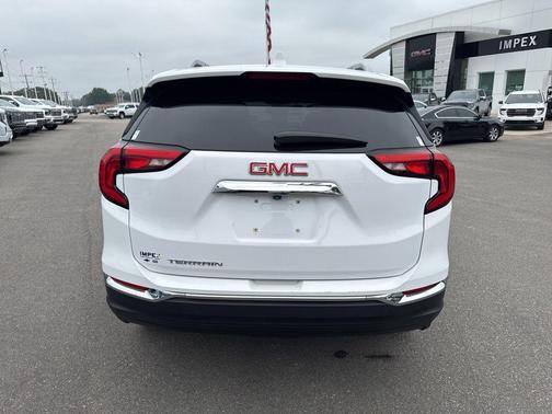 Summit White 2020 GMC Terrain SLT