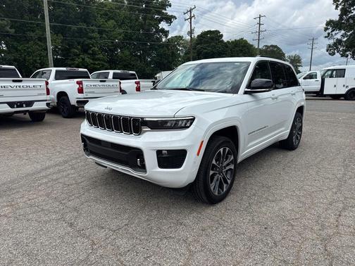 Bright White Clearcoat 2025 Jeep Grand Cherokee Overland